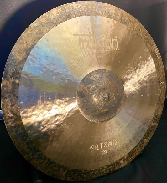 Crash Artemis 17'